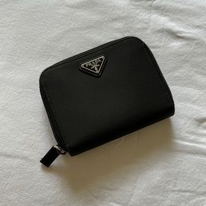 Vintage Prada nylon wallet